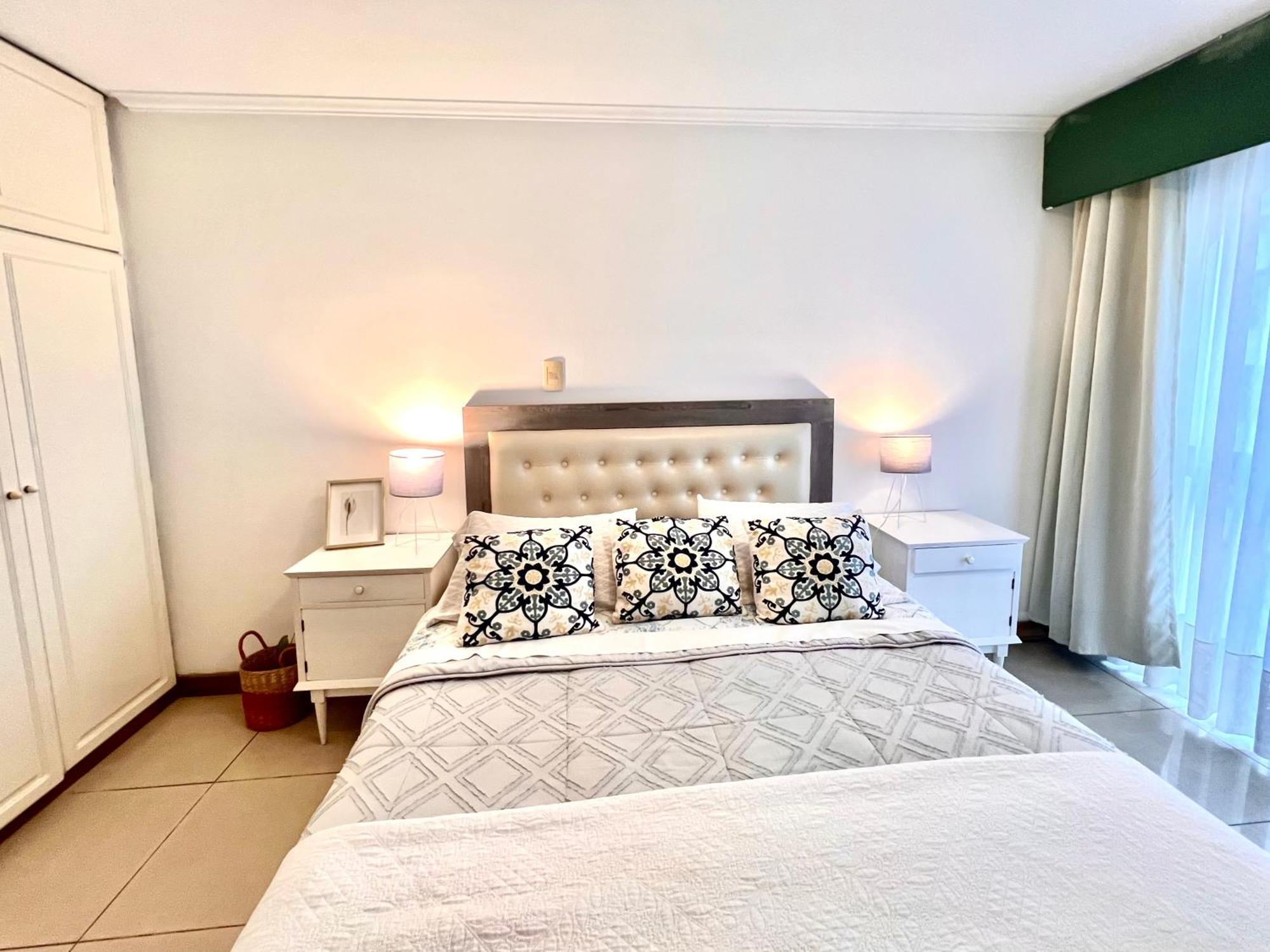 Apartment 10 -parking Disponible- *